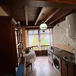 Casa Triana, Lugar Idoneo 4 O 6 Huespedes. * Infiesto