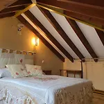 Casa Triana, Lugar Idoneo 4 O 6 Huespedes. * Infiesto