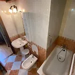 Casa Triana, Lugar Idoneo 4 O 6 Huespedes. Prázdninový dům Infiesto